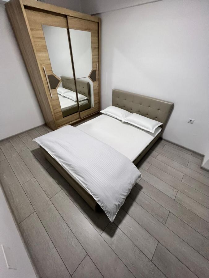 Ferienwohnung The Bliss Râmnicu Vâlcea Exterior foto