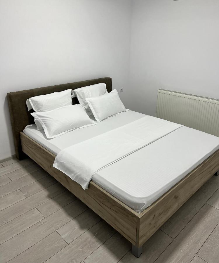 Ferienwohnung The Bliss Râmnicu Vâlcea Exterior foto