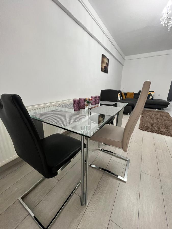Ferienwohnung The Bliss Râmnicu Vâlcea Exterior foto