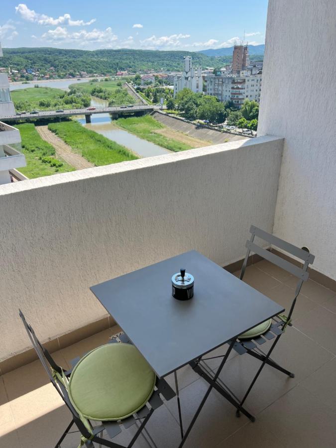 Ferienwohnung The Bliss Râmnicu Vâlcea Exterior foto
