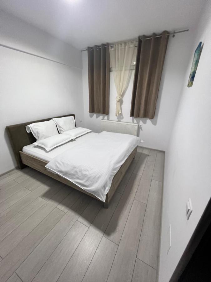 Ferienwohnung The Bliss Râmnicu Vâlcea Exterior foto